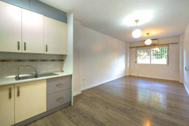 Mieszkanie z 3 sypialniami, Torrevieja