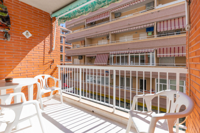 Apartament z 1 sypialnią, z dużym tarasem w Torrevieja